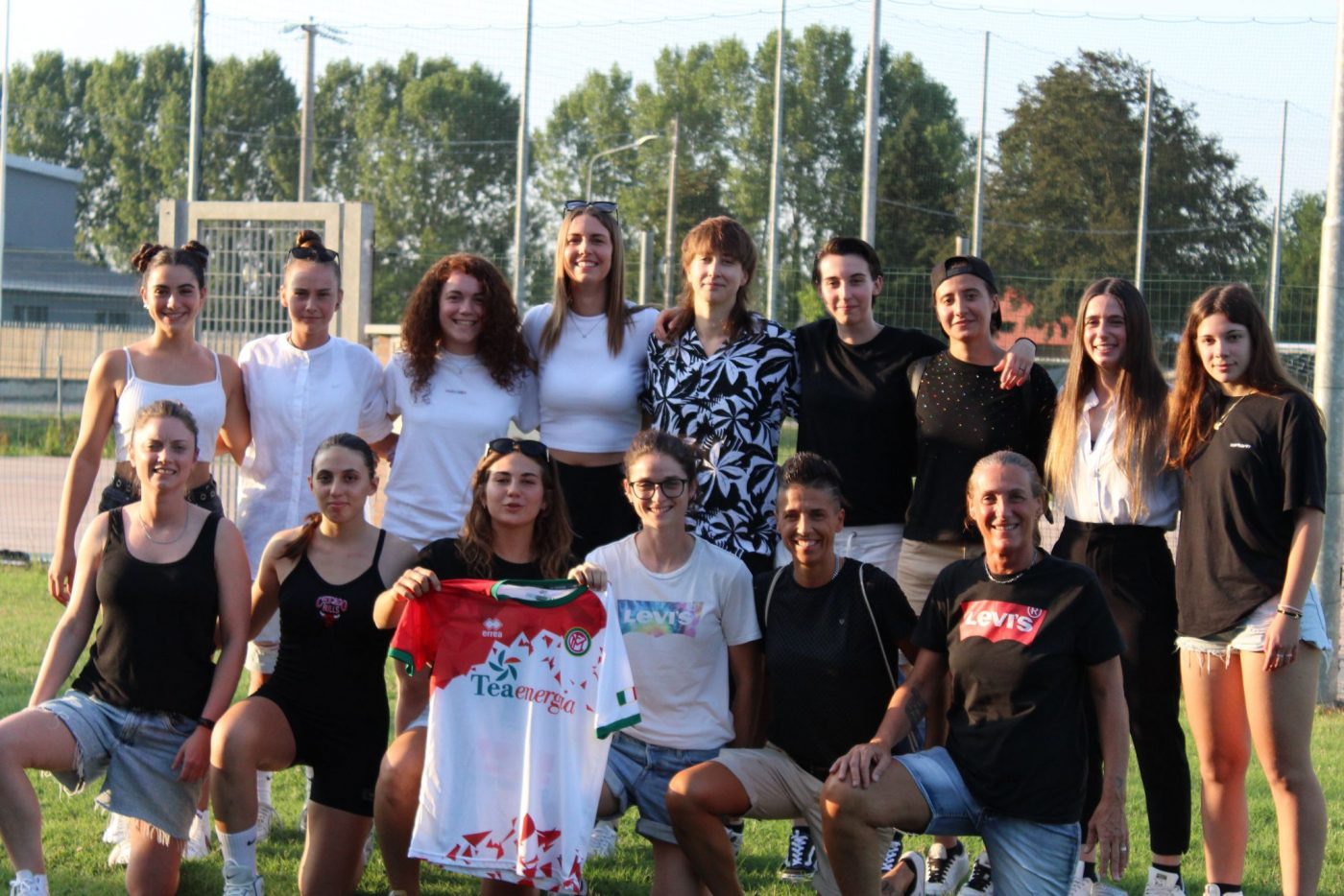 Calcio Eccellenza Femminile Il Casalmartino Si Presenta E Sogna La C