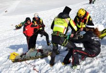 Cade tra i monti e si fa male ad una gamba, salvato dal soccorso alpino