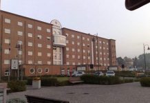 Botte e sputi a medici e infermieri: notte da incubo in pronto soccorso ospedale di Mantova