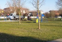 Roncoferraro, ripristinati i giochi dei giardinetti danneggiati dai vandali