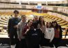 Giovani studenti in visita al Parlamento Europeo con Generazione Boomerang