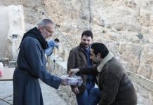 Padre Dall’Oglio vivo? Speranza da fonti curde