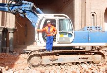 Chiesa terremotata di Pegognaga la demolizione prosegue