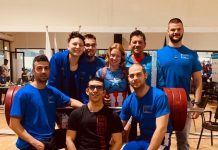 Pesistica – Palestra 5 Anelli, pioggia di medaglie La squadra di distensione su panca e coach Reami
