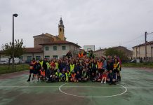 Volontari e scout al lavoro per rendere più pulita Roverbella