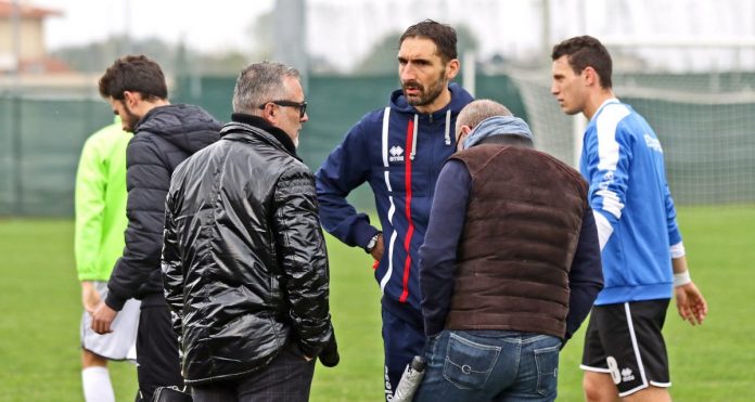 Ciccio Graziani con patron Guernieri (di spalle) e il vice Bronzati