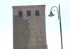 Pulizia e ripresa delle crepe: al via i lavori sull’antica torre civica di Piubega