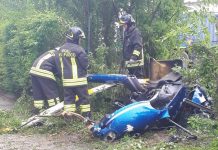 Pegognaga, un elicottero precipita su una cabina del gas all’interno di un’azienda di rottami. A bordo solo il pilota che ha perso la vita
