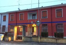 Alla guida armato di accetta: nei guai un 34enne