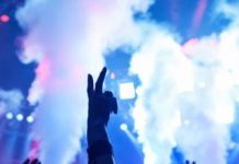 Violentata dal branco dopo la discoteca: caccia a 5 persone