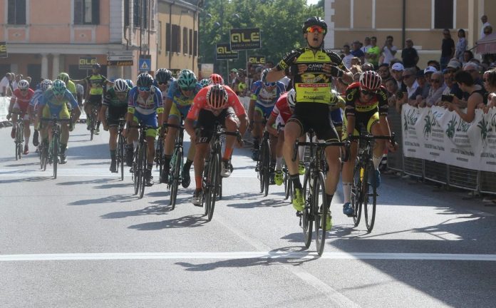 Lo sprint vincente di Zambanini