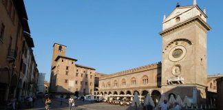 Piazza Erbe e Broletto diventano un’aula a cielo aperto: Grest e Coldiretti per l’educazione alimen