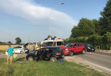 Viadana, scontro tra auto tra via Kennedy e Manfrassina. Nessun ferito