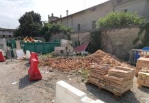 Ripulito l’ex municipio-discarica di Medole. Nuova piazzola finita entro l’anno