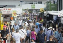 La domenica di sole “dà una mano” alla Millenaria