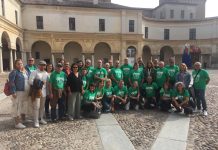 Gruppo di persone sorde visita Palazzo Ducale