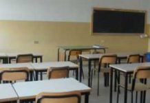 Alunno violento manda due insegnanti all’ospedale