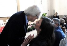 Sgarbi show agli Istituti Santa Paola