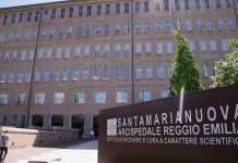 Scontro tra gang, accoltellato un 20enne suzzarese. Fermato un 16enne