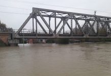 La piena ha appena superato Viadana. Il Po cresce di circa 1/2 cm l’ora.