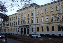 Violenza sessuale su due ragazzine: 48enne becca due anni