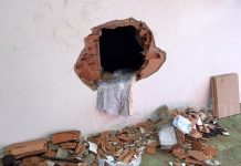 La banda del buco fora due muri per rubare un migliaio di euro