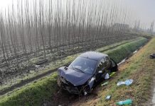 Sbalzata dall’auto nel fosso: gravissima una 27enne di San Silvestro