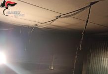 Auto in fiamme: 14 famiglie sgomberate, un garage e un appartamento inagibile