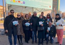 Talvolta arrivano persino a 5 i gazebi che i sostenitori del sindaco uscente Mattia Palazzi, ricandidatosi alle amministrative di primavera, mettono nelle piazze e vie della città, ripartiti in quartieri. Ai banchetti un nutrito stuolo di “Palazzi boys” che porgono cartoline per misurare i desiderata della cittadinanza e tenerne conto in sede di stesura del programma, già in fase di elaborazione. «Siamo contenti del notevole riscontro di gente e soprattutto di volontari», commenta l’assessore Iacopo Rebecchi, quasi sempre presente nelle uscite (oggi il punto di incontro sarà in piazza Martiri di Belfiore). Ma quali sono le principali richieste? «Le stiamo scremando e raccogliendo per categorie. Ci sono richieste particolari, che vanno dalle riqualificazioni delle strade, alla richiesta di implementare il sistema di ciclabili. Molti vogliono una città più pedonale, e non mancano i molti che chiedono la rimozione della “domus in piazza Sordello», conclude Rebecchi.