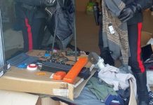 Maxi refurtiva e arnesi da scasso. In tre finiscono nei guai