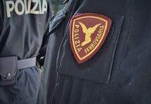 In città in treno per acquistare prodotti etnici. Multati 5 extracomunitari