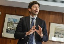 Coronavirus, Speranza “Giusta direzione, ma pericolo non e’ scampato”