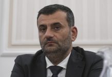 Coronavirus, Decaro “Servono linee guida per il trasporto pubblico”