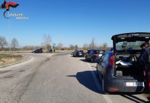 Esce di casa per comprare uno spinello: 24enne di Viadana sanzionata dai Cc