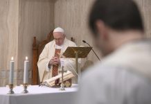 Coronavirus, Papa Francesco prega per i governanti