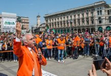 Un centinaio i gilet arancioni mantovani alla manifestazione milanese