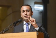 Di Maio “Risponderemo a chi vuole chiuderci la porta in faccia”