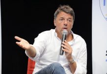 Renzi “Scuola madre di tutte le battaglie, test obbligatori per i prof”