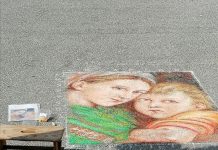 E i madonnari dipingono la piazza della Piccola Atene