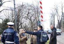 Attesi i tecnici delle ferrovie per togliere 2 sbarre alla città