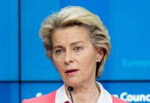 Coronavirus, Von der Leyen in auto isolamento