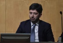 Coronavirus, Speranza “Non ne siamo ancora fuori”