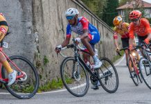 Dowsett vince per distacco l’8^ tappa del Giro, Almeida resta in rosa
