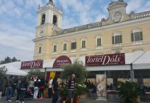 Colorno, domenica si tiene il Gran Galà del Tortél Dóls in piazza Garibaldi davanti alla Reggia