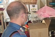 Clienti all’interno di un bar, sanzionati avventori e titolare