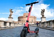 A Roma gratis l’uso dei monopattini “Voi” per gli operatori sanitari