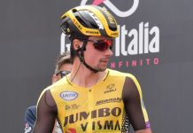 Roglic vince la Vuelta, ultima tappa premia Ackermann
