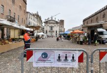 Il mercato di Mantova ritrova la piazza ma non la gente
