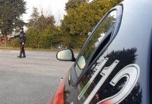 Botte alla conoscente e ai Cc di Castiglione: 18enne finisce agli arresti