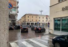 Parcheggi selvaggi in centro: lo sfogo di Uniti per Viadana